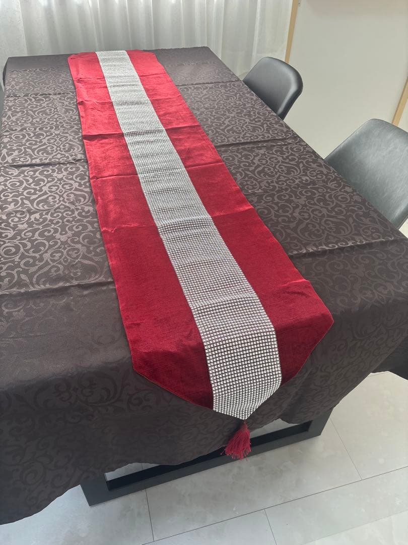 エレガントテーブルクロスセット