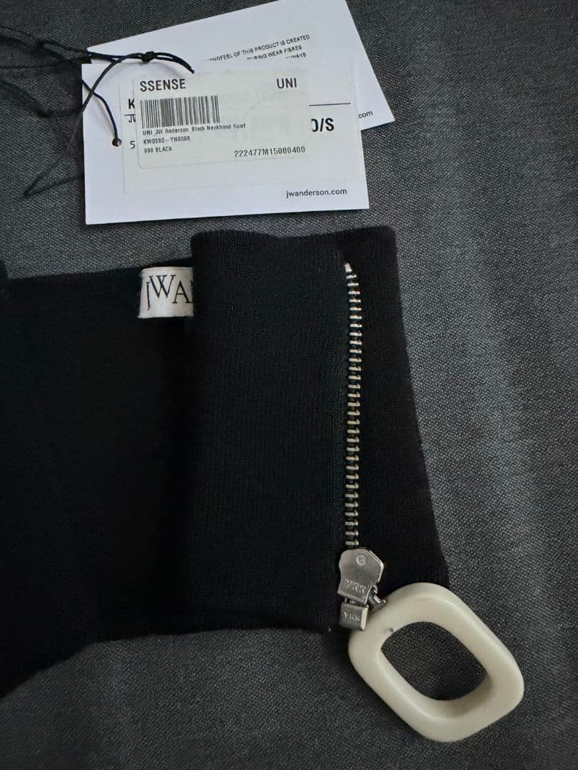 JW ANDERSON ブラック ネックウォーマー