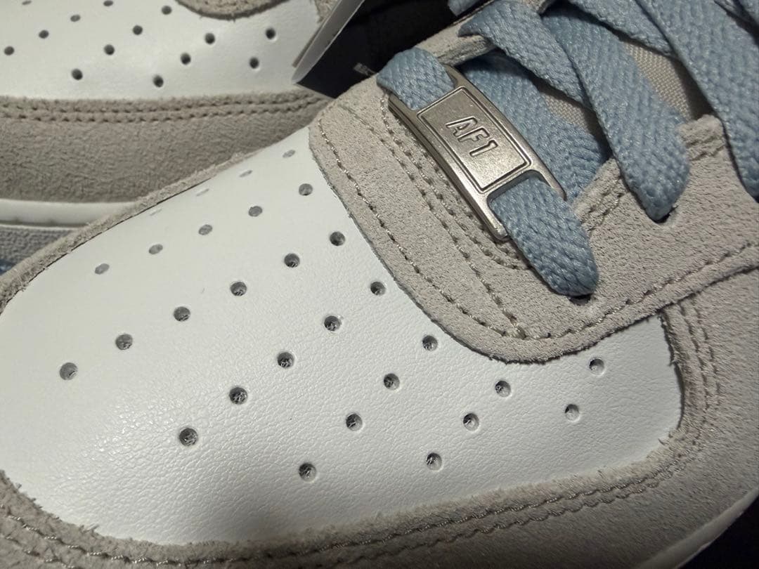 【新品】NIKE AIR FORCE 1 '07 LV8 26.5cm