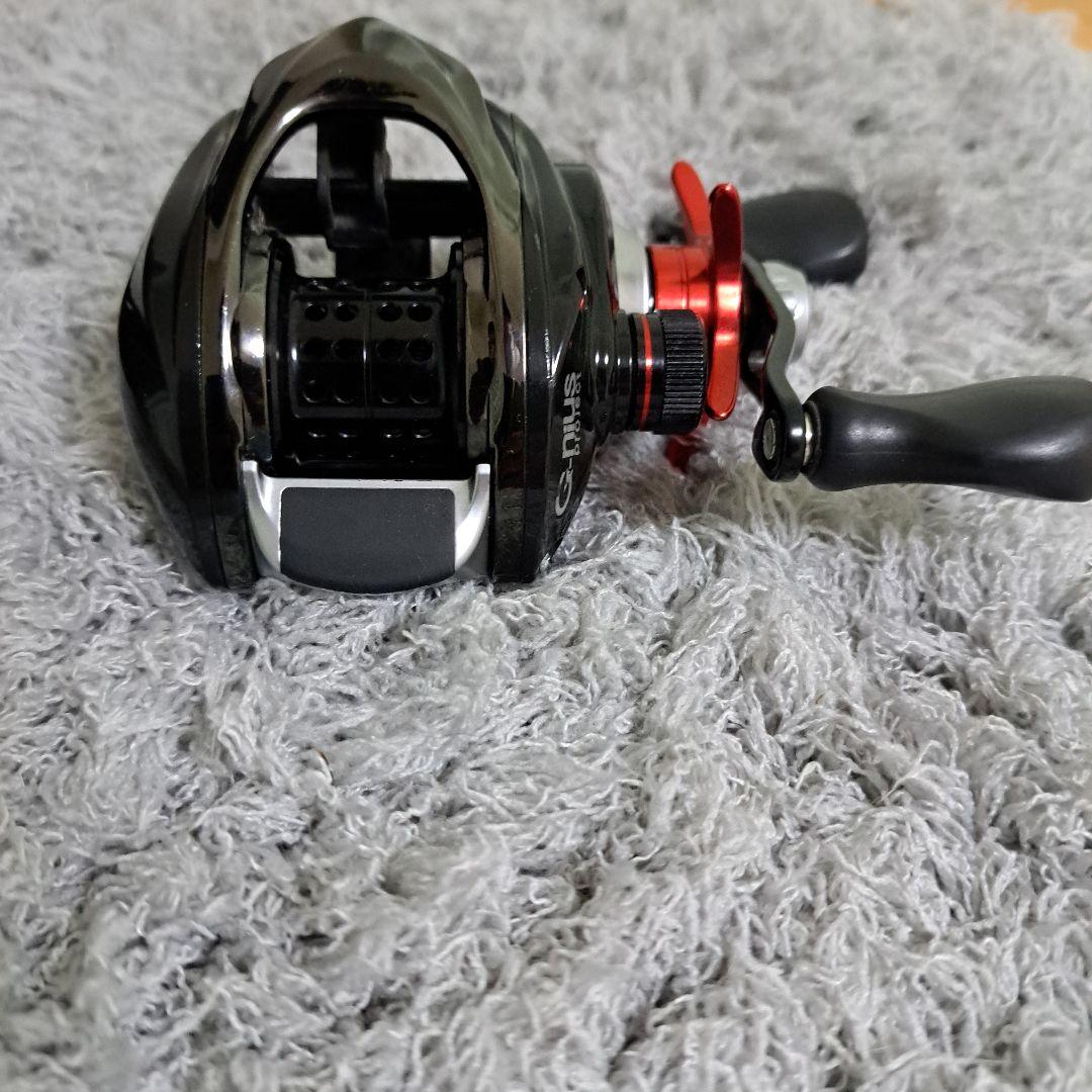 GENIUS８:1　グラビアス　ベイトリール