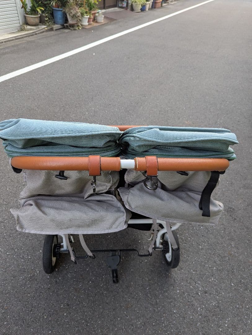 【専用】[Air Buggy]双子ベビーカー グリーン 浅草直接引渡し可