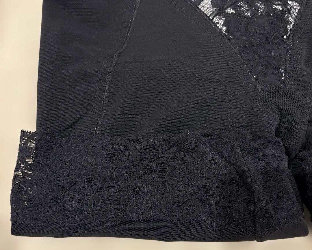 LALA グラントイーワンズ★ホワイト×ブラック　レギュラーガードル ９０