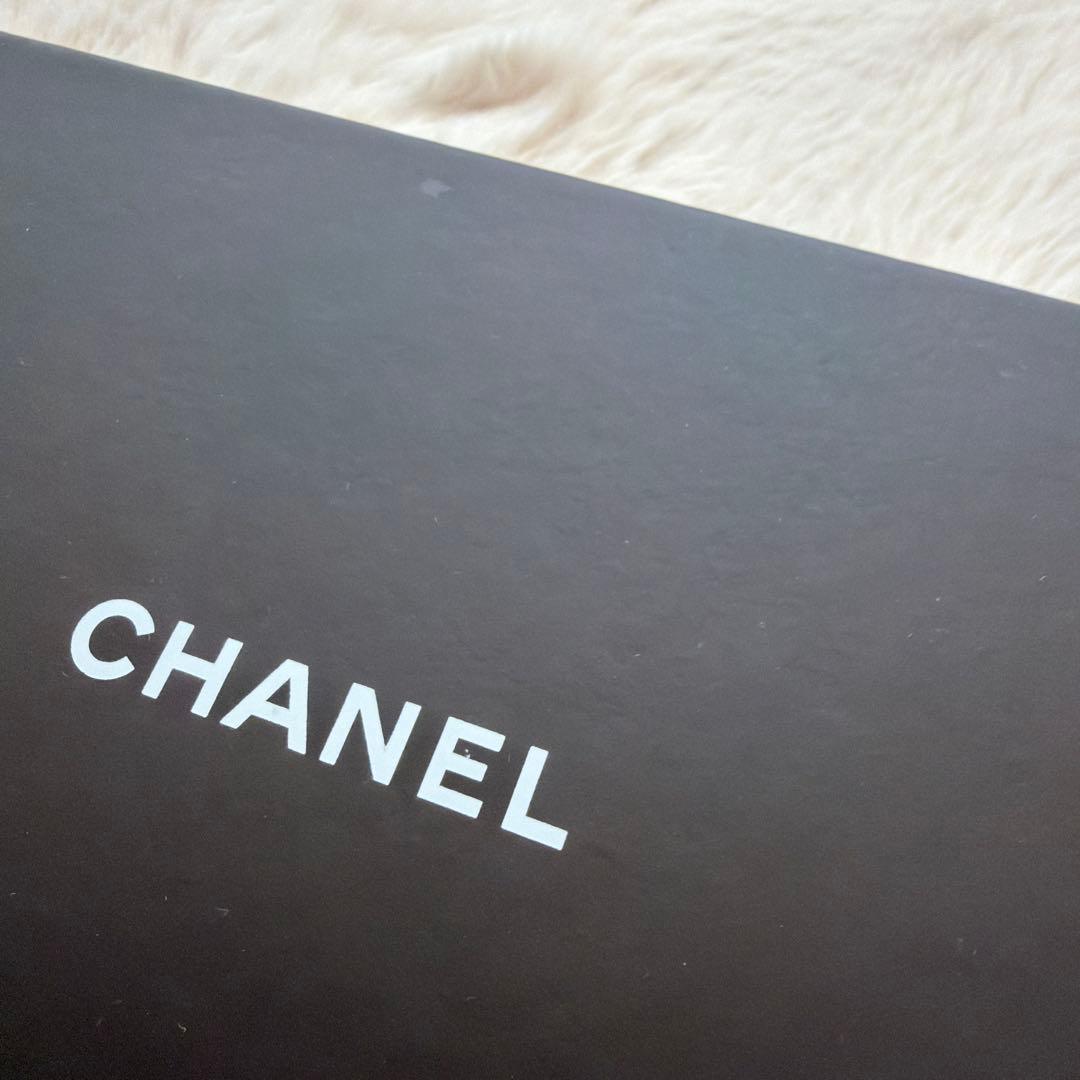 【美品】CHANEL ブラック キャビアスキン 三つ折り財布