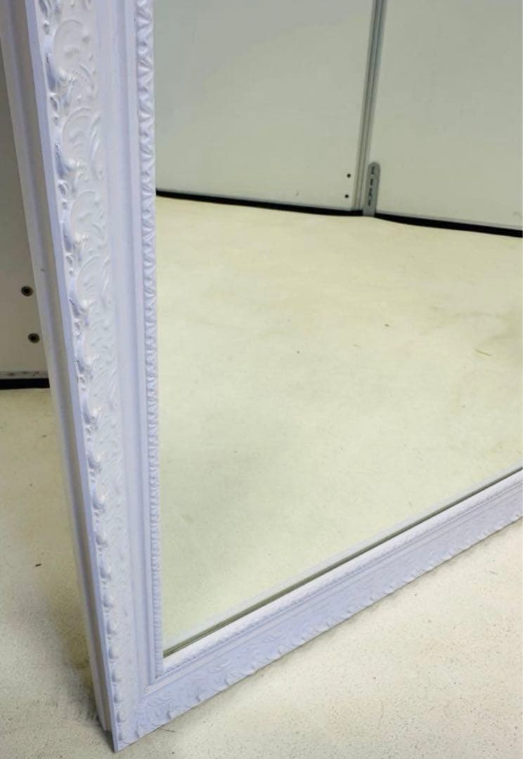 ホワイト壁掛け鏡 縦長