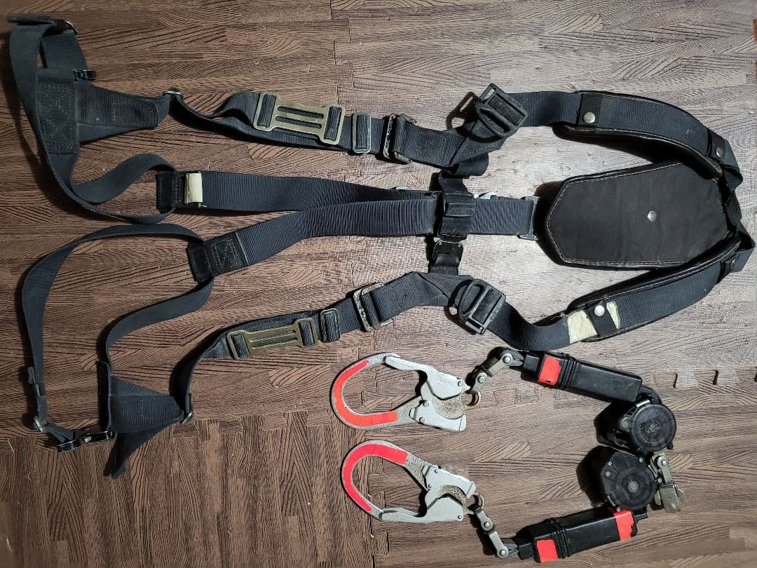 TITANフルハーネス4セット