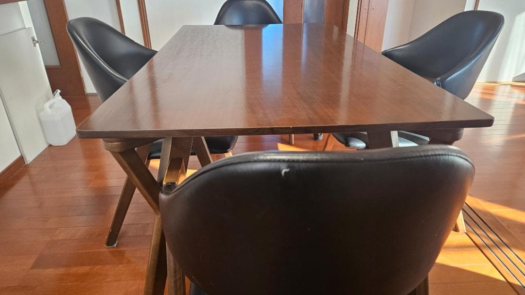 【関家具製】【岐阜引取】ダイニング5点セット4人掛けテーブルアームチェア