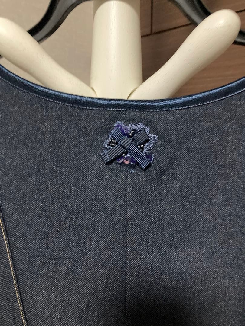 m*a様 【新品】スーパービューティ 刺繍ビーズ装飾ジャンバースカート　サイズ4