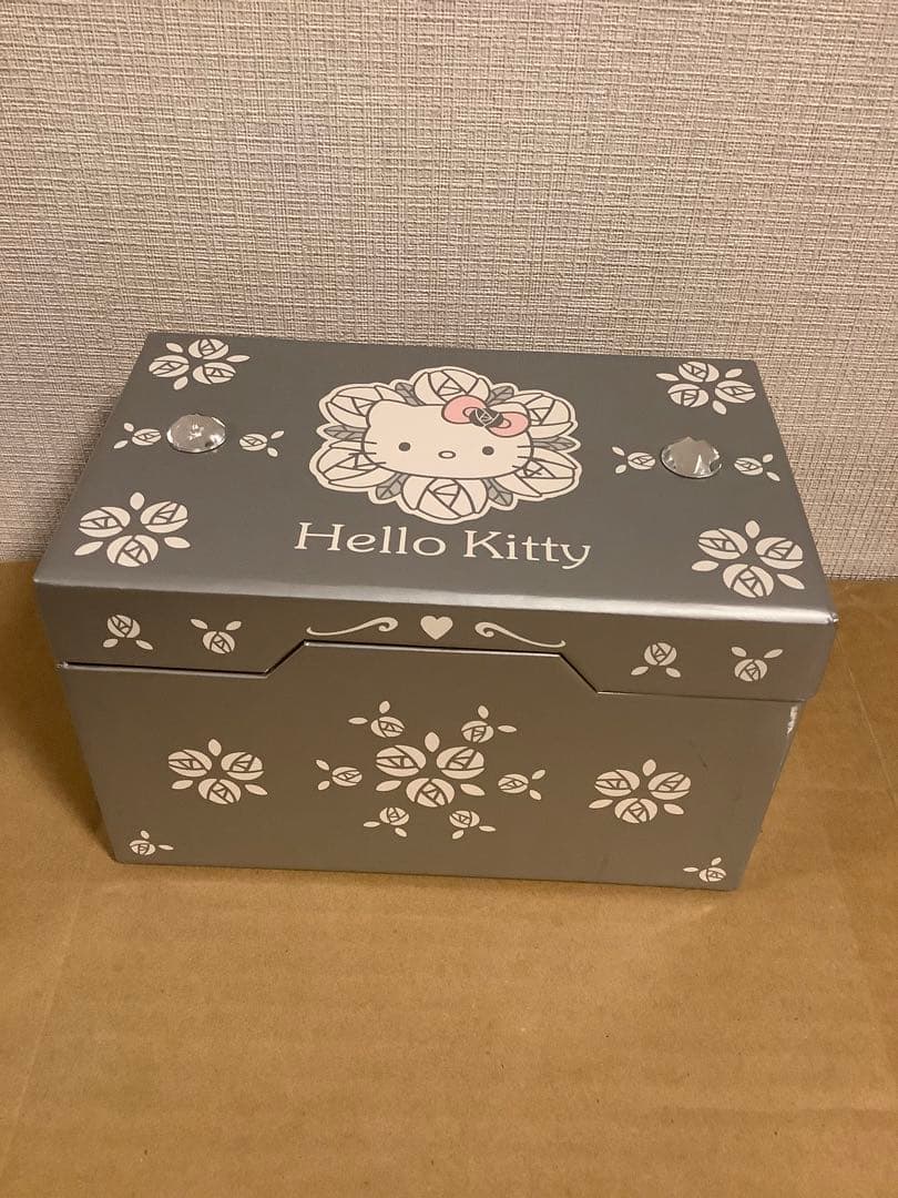 ハローキティ　　収納ボックス　　希少