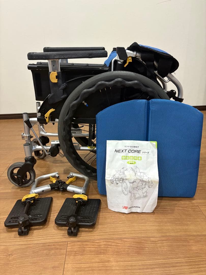 mimi。MATSUNAGA.中古車椅子