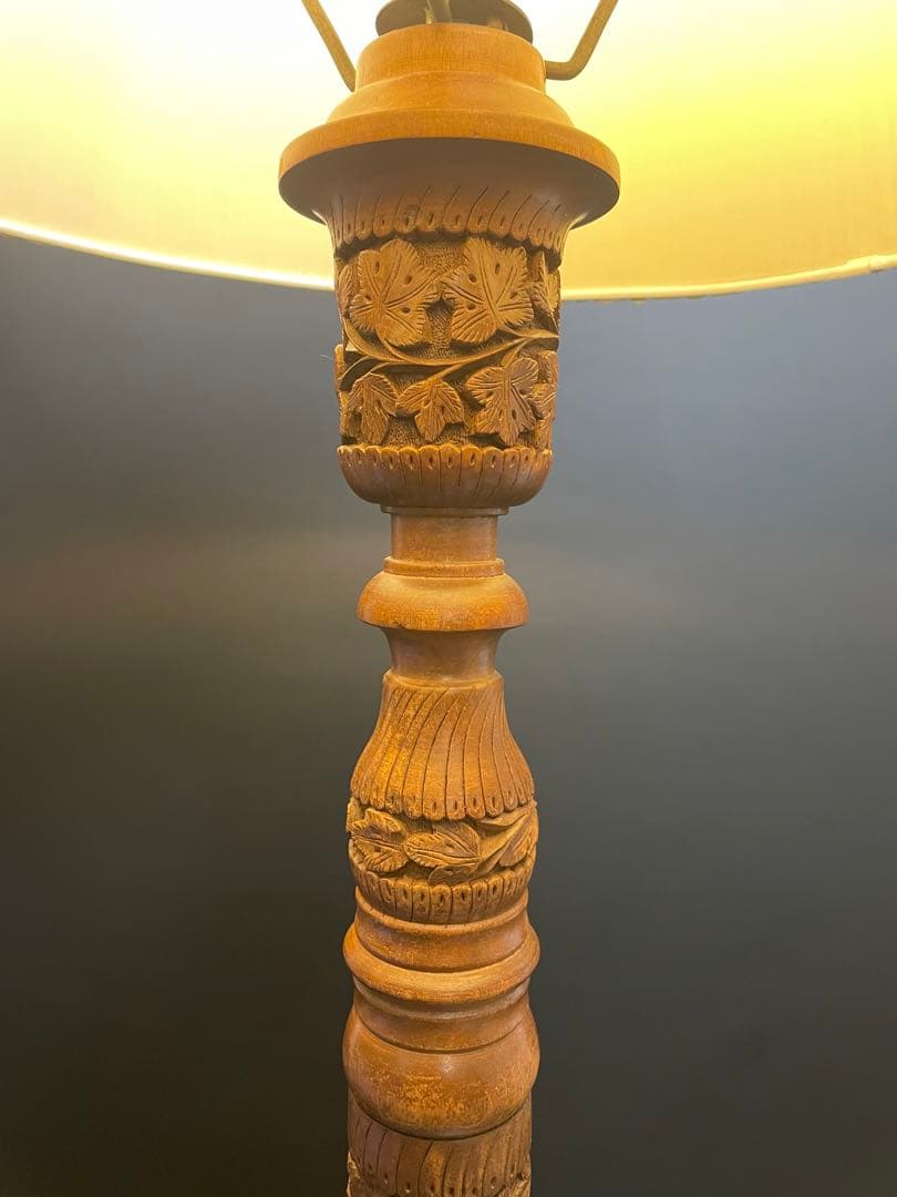 アンティーク　フロアランプ フロアライト　木彫