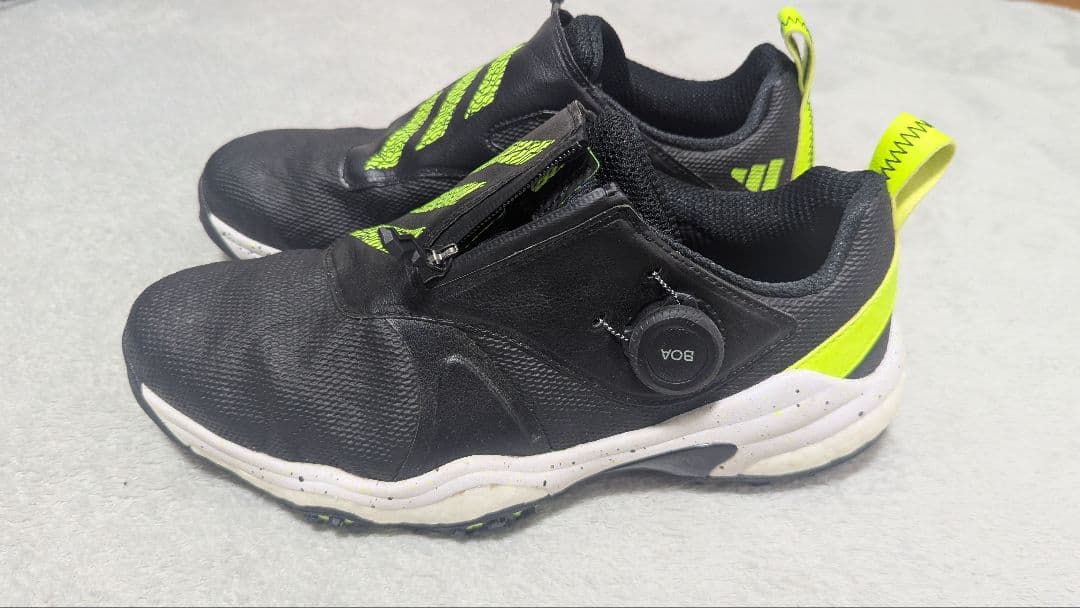 もなか　adidas　ゴルフシューズ　コードカオスボア25