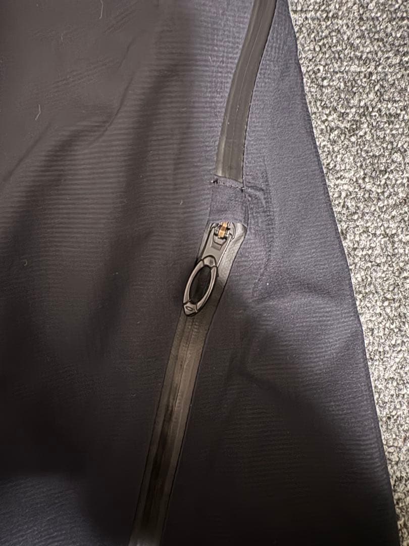 Oakley PERTEX ブラックナイロンパンツ