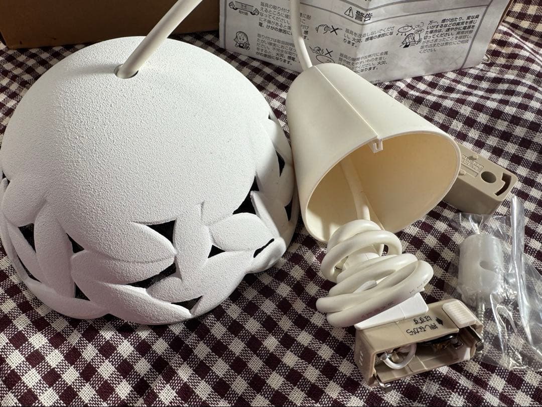 新品未使用　ODELIC ペンダントライト 鋳物　ホワイト