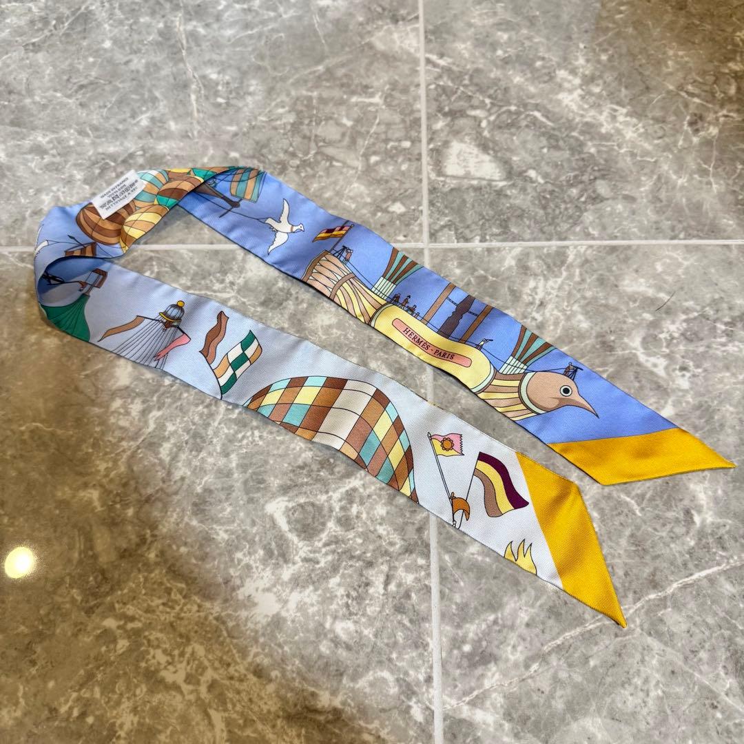 Hermès エルメス ツイリー 大空の狂気