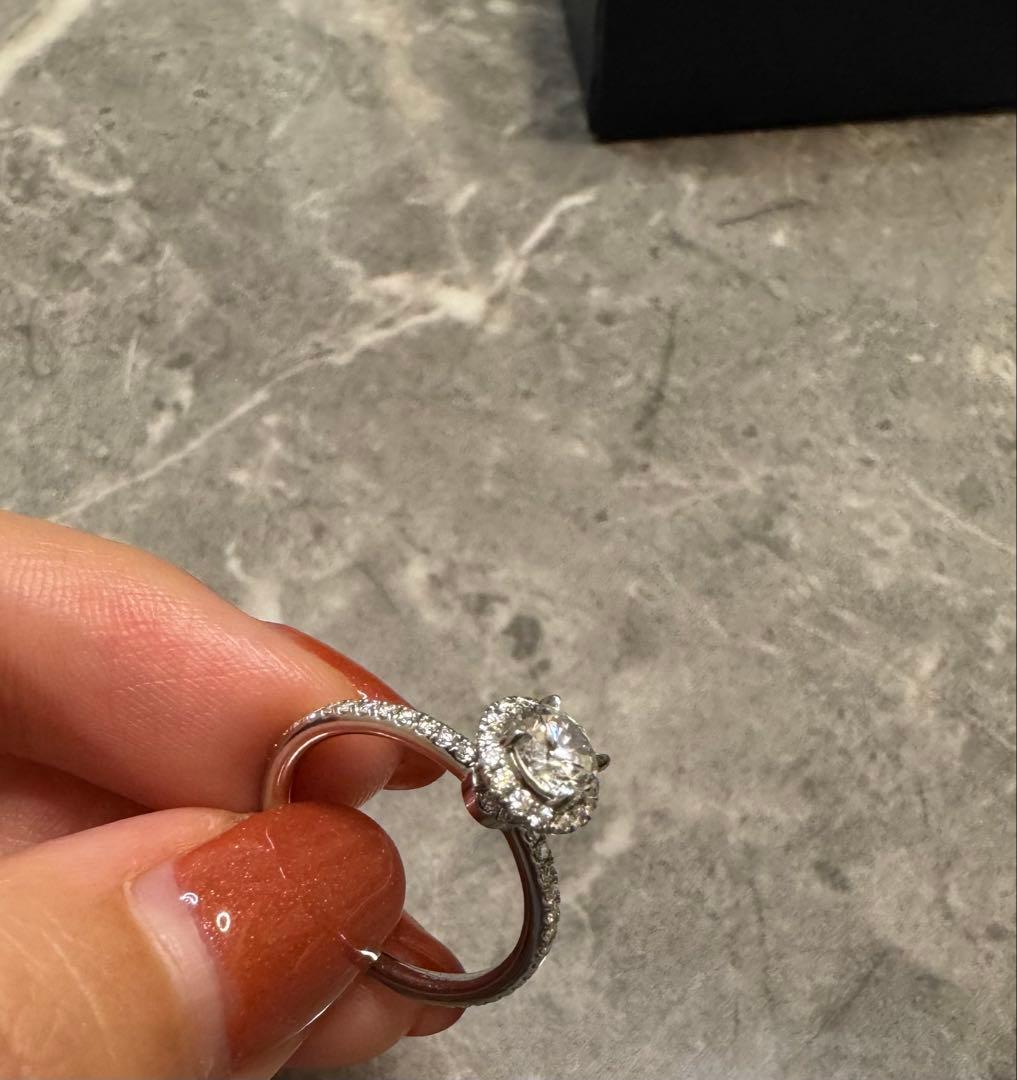 【美品】HARRY WINSTON ラウンドカットマイクロパヴェリング