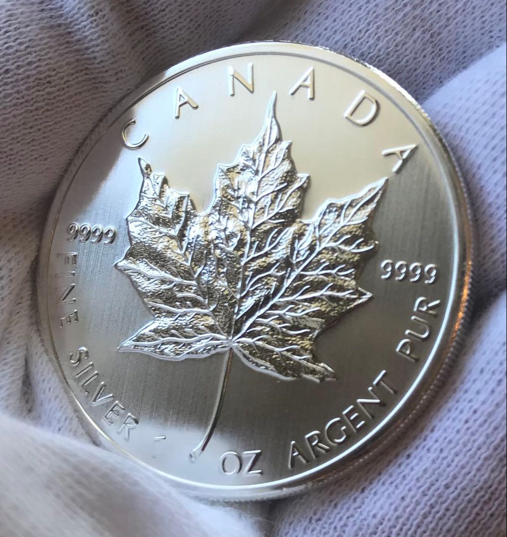 カナダ メープルリーフ銀貨 1オンス 5ドル
