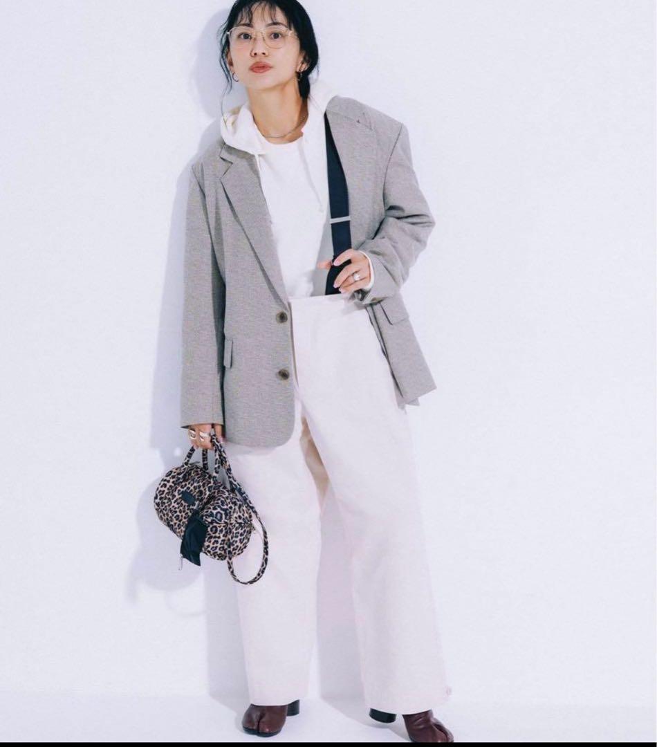 完売品　二宮こずえ× OUTDOOR PRODUCTSコラボパンツ