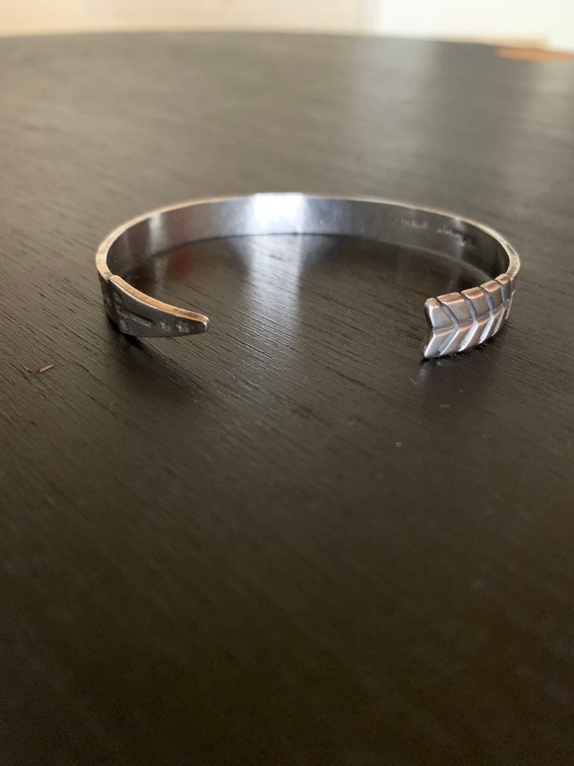 NAVAJO Bo Reeves アロー スター スタンプワーク バングル