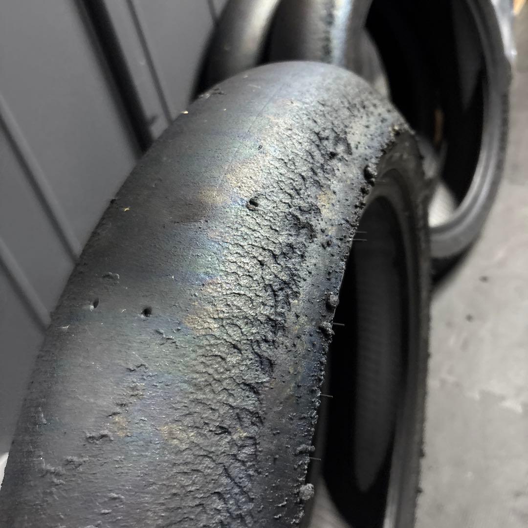 ピレリ　ディアブロスーパーバイク 110/70-R17 140/70-R17 ①