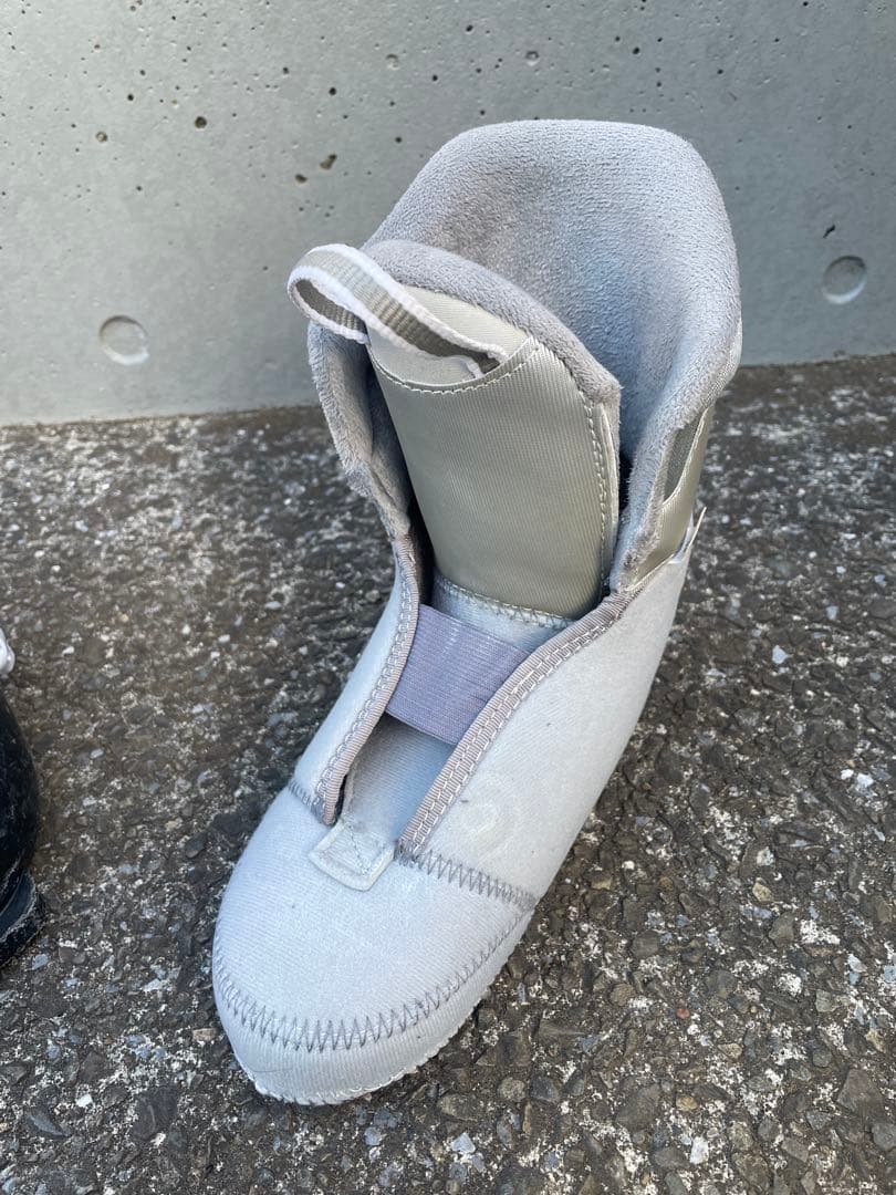 【ピカピカ】ジュニアスキー3点セット（ブーツ・スキー板・ストック）