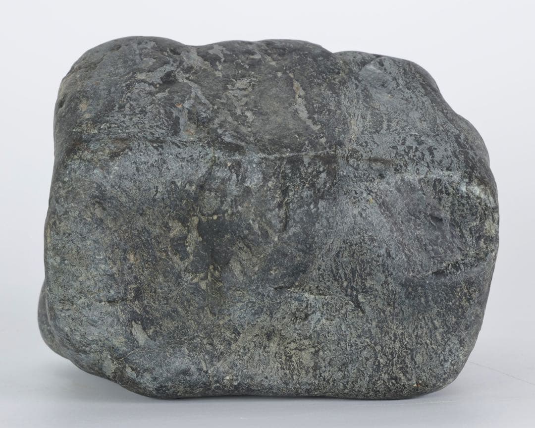 阿賀野川 水石 名石 台座付 4kg 鑑賞石 盆石 盆景 天然石 飾石 原石