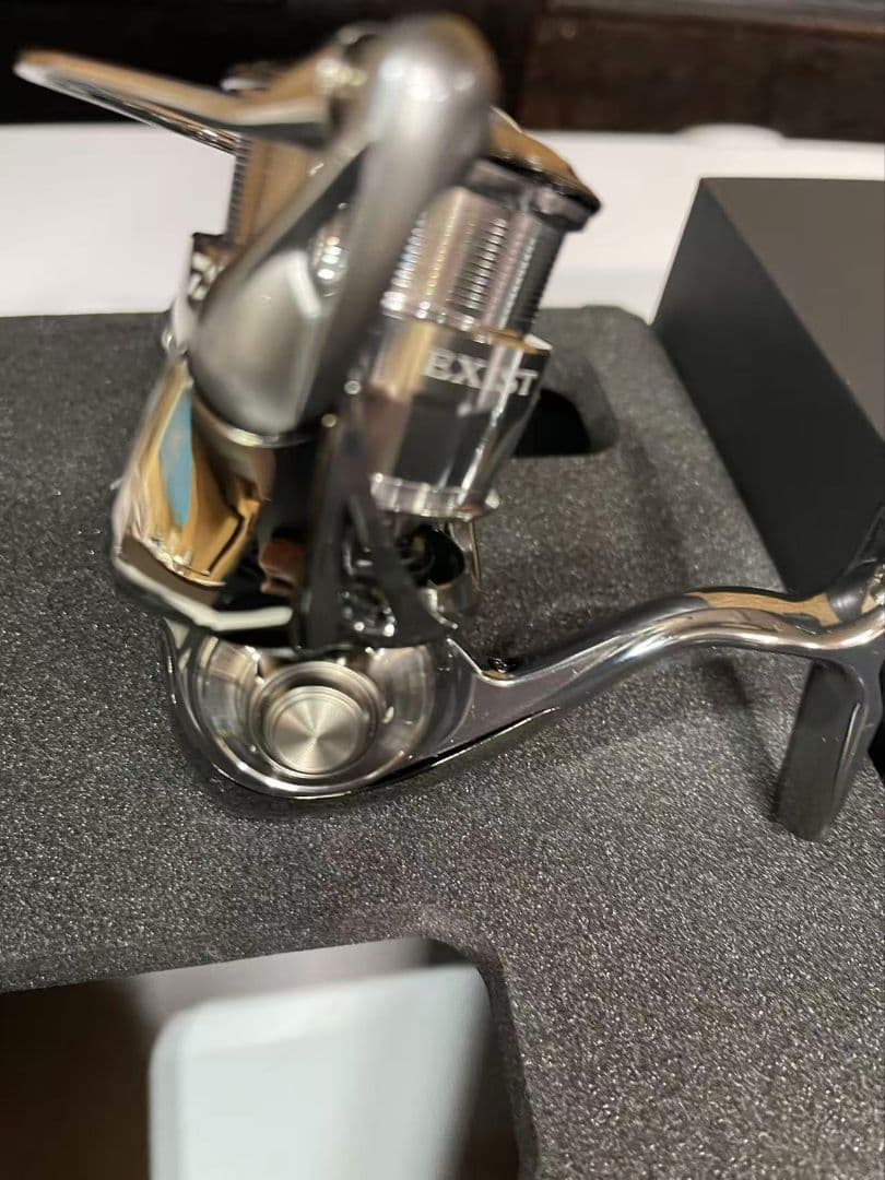 超美品ダイワ　22EXIST SF2000SS-P