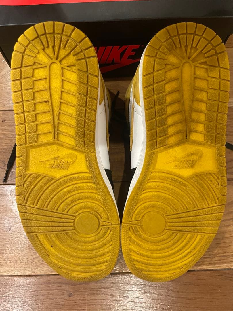 靴 Nike Air Jordan 1 Black/White/Yellow