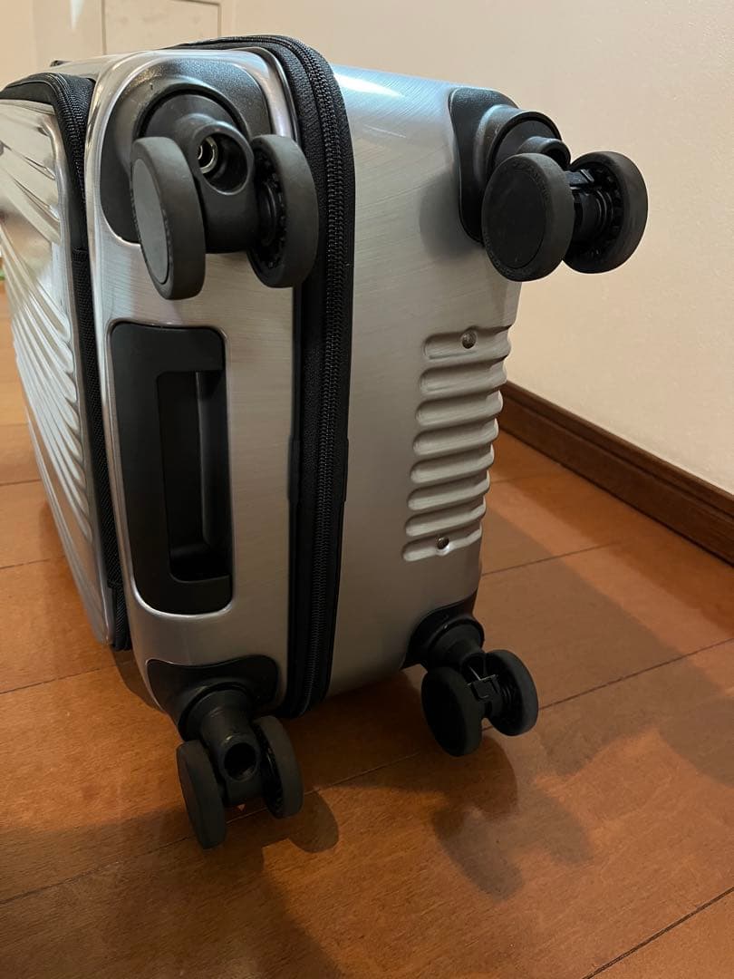 スーツケース キャリーケース BERMAS 35L シルバー TSA LOCK