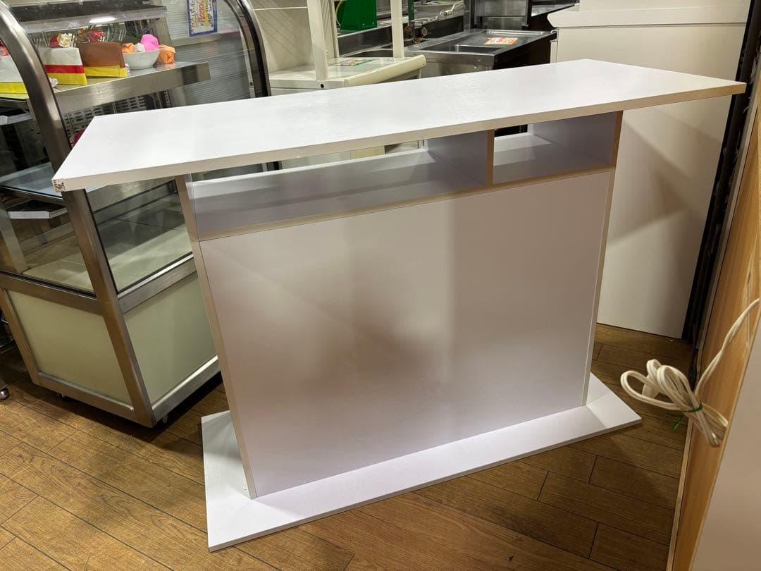 T75 カウンター ホワイト