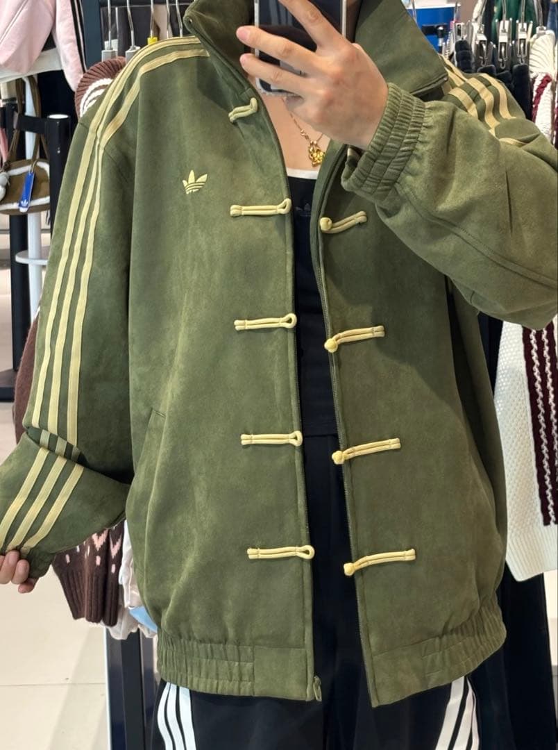 海外限定XL Adidas チャイナトラックジャケット グリーン　KT3847