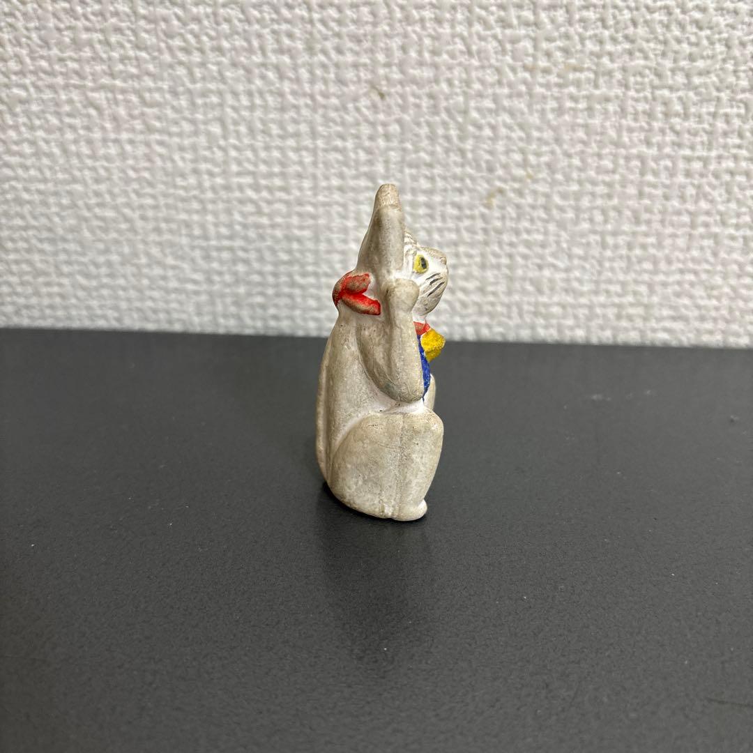 古い　招き猫　木製