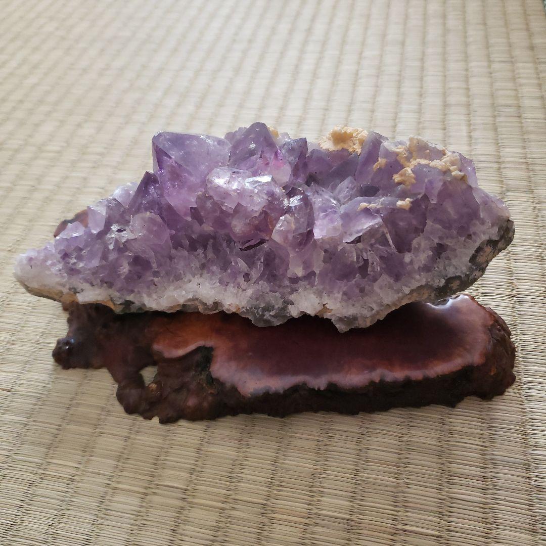 アメジスト原石（台付き）