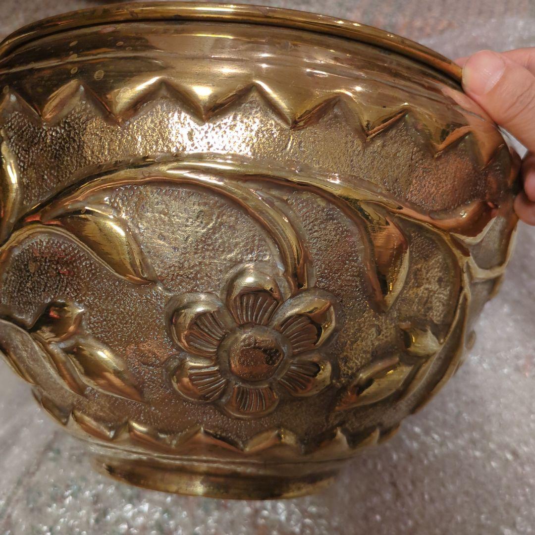 ブラス製アンティーク　アラブ製打ち出し細工植木鉢カバー（大）