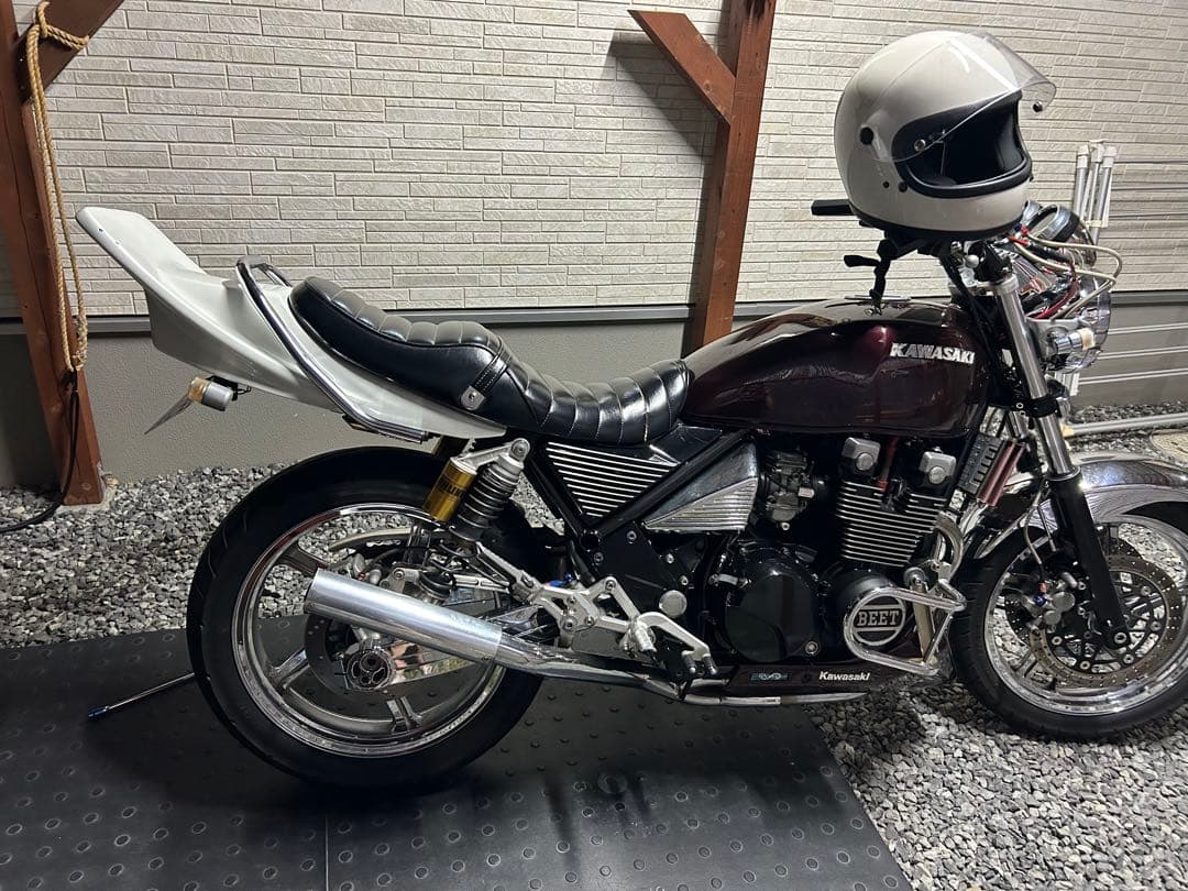 バイク用白色カウル