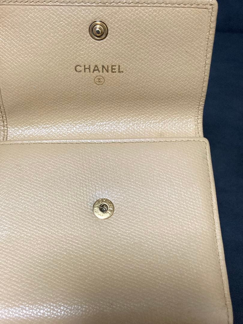 CHANEL シャネル　ココボタン　コンパクト 財布 ココマーク　ベージュ