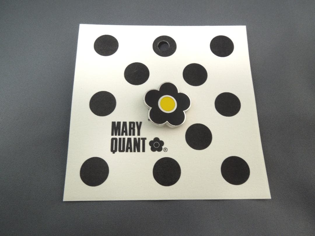 美術館グッズ【7824】　〈展覧会シリーズ〉マリー・クワント展②　ピンバッジ４色