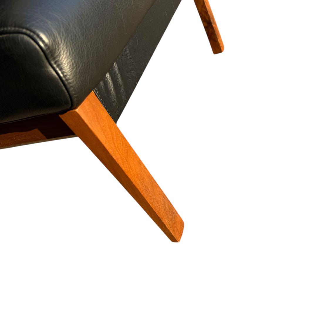 KZ007 カリモク　chitano レザー　オットマン　スツール黒　ブラック