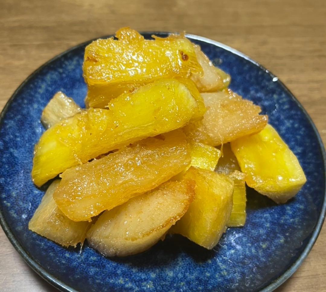 世界最高峰、ゴールデン・キャッサバ◆太葉種,超極太枝★挿し木枝★80サイズ箱満杯