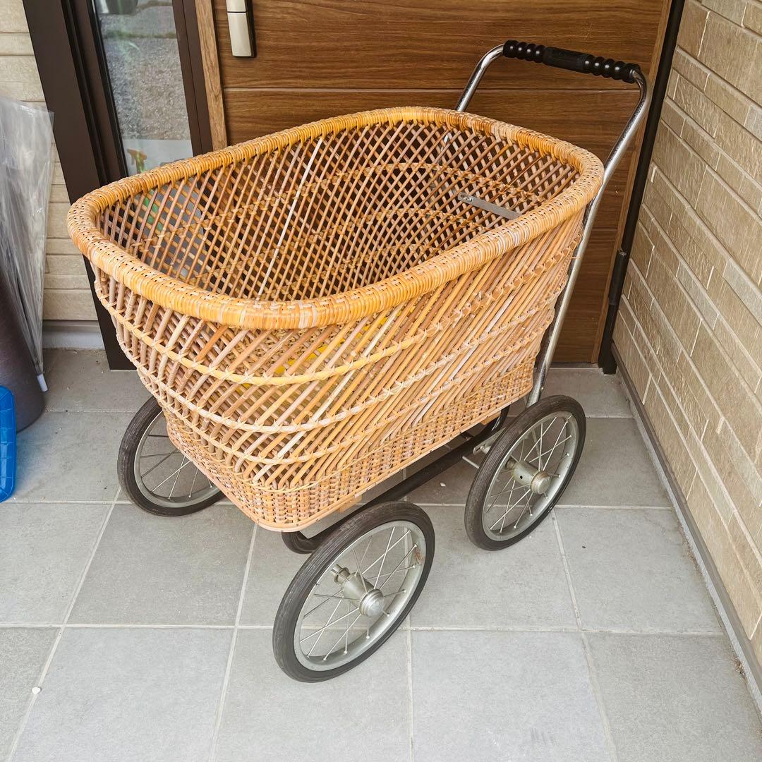 乳母車　レトロ　ランタン乳母車　ベビーカー