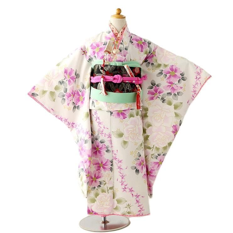 ひさかたろまん 7歳 女の子 着物 七五三　四つ身 7-053