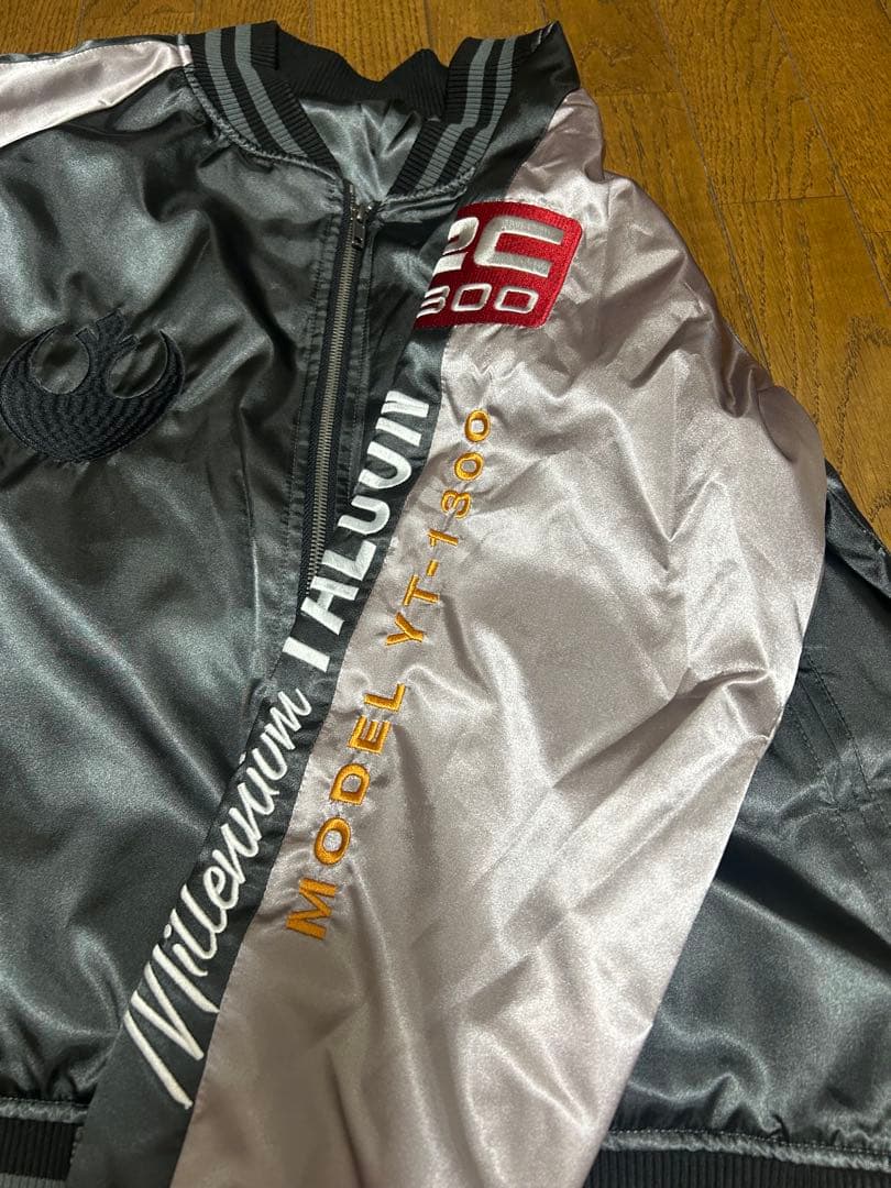 未使用スターウォーズ スカジャン L ミレニアムファルコン刺繍 ジャケット送料込