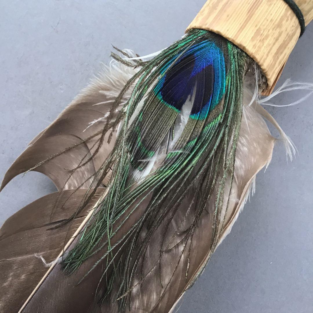茶道具　羽箒(孔雀羽入り) 紙箱(修復歴あり、紙箱劣化有)　S21HB