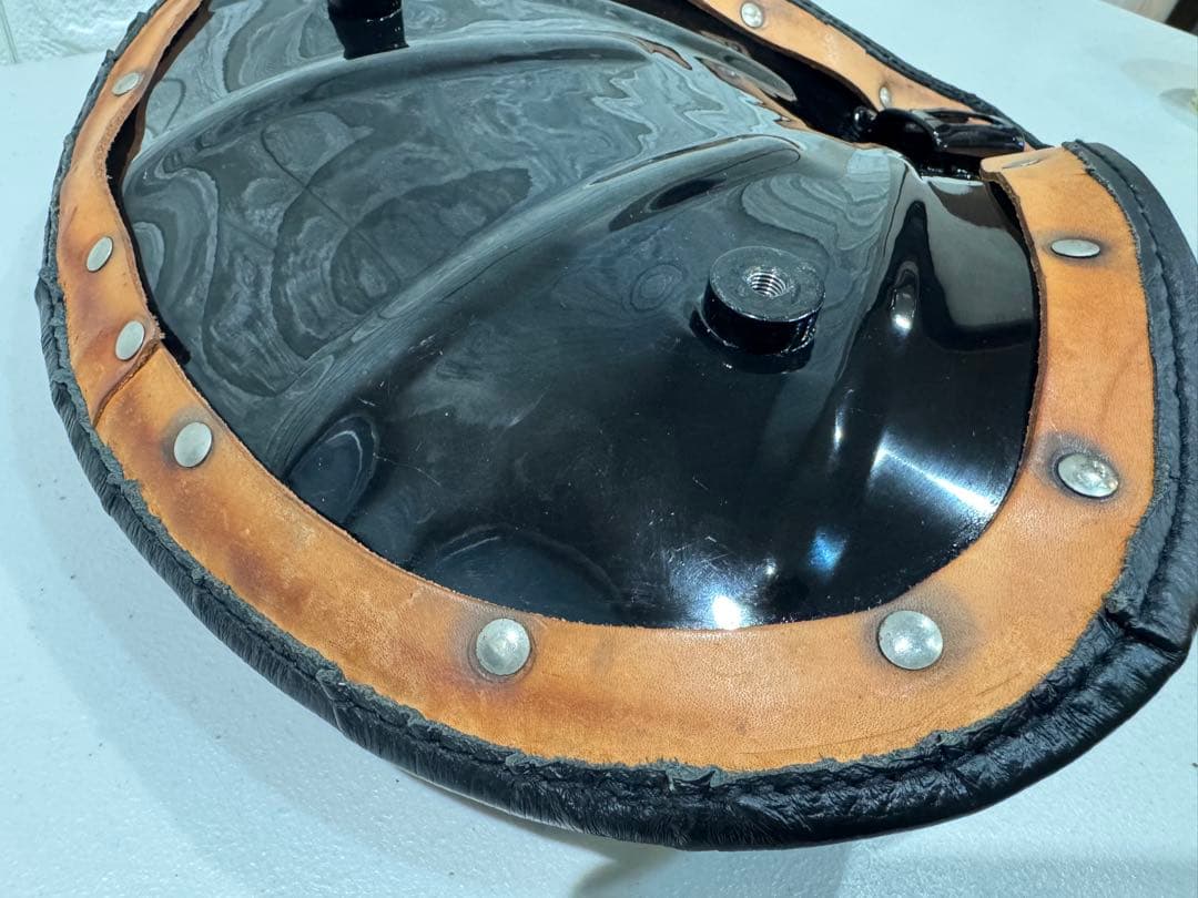 ショベル　サドル　シート　ハーレー　FL H FL FX パン　ソロ　ビンテージ