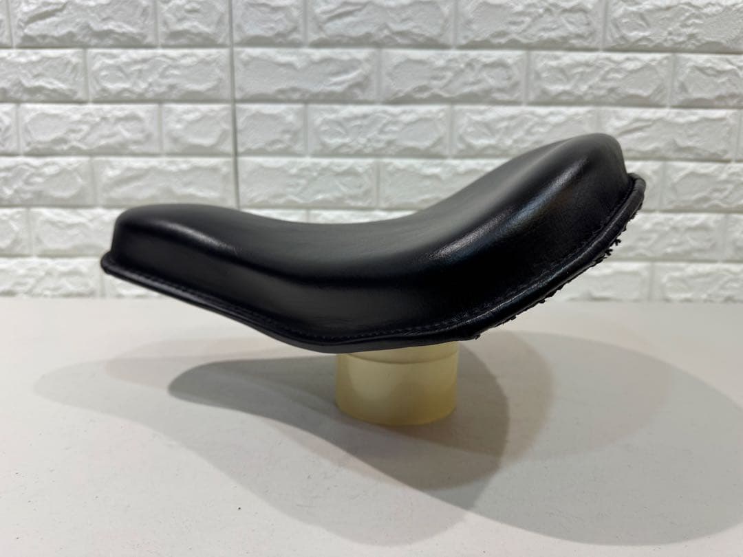 ショベル　サドル　シート　ハーレー　FL H FL FX パン　ソロ　ビンテージ