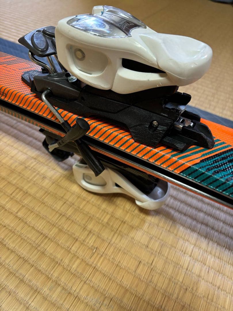 ジュニア スキー板 VOLKL 130cm フォルクルRacetiger