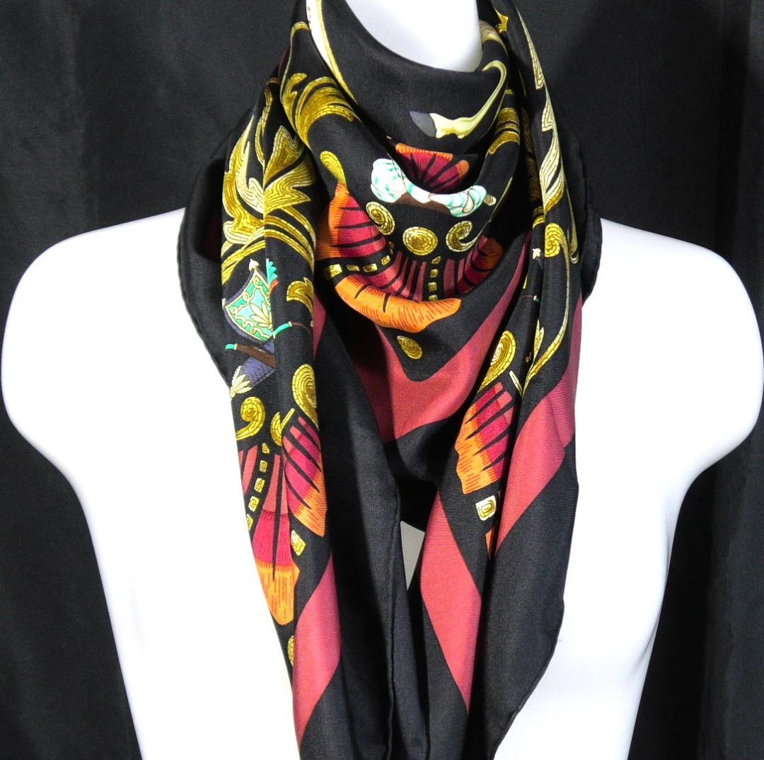 新品未使用品　HERMES エルメス　大判スカーフ　カレ90　 D527