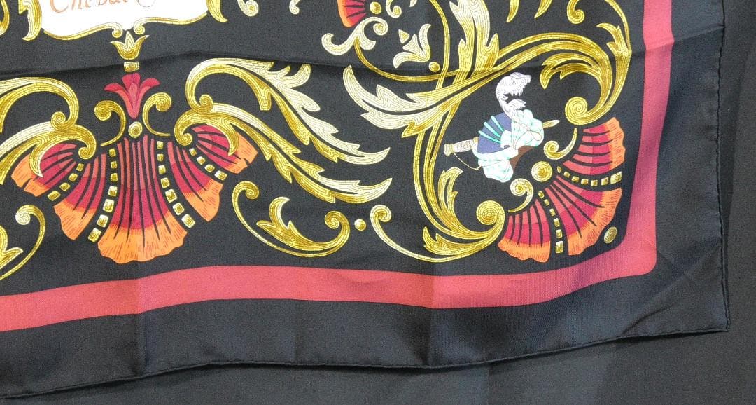 新品未使用品　HERMES エルメス　大判スカーフ　カレ90　 D527