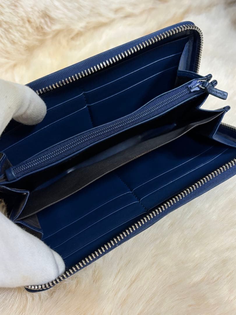 と*ぴ様 【美品】GUCCI グッチ　ディアマンテ　ラウンドファスナー　ネイビー