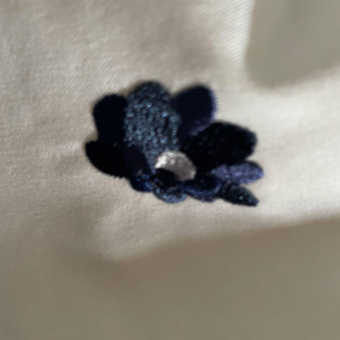 Bibiy. 花柄パフスリーブトップス