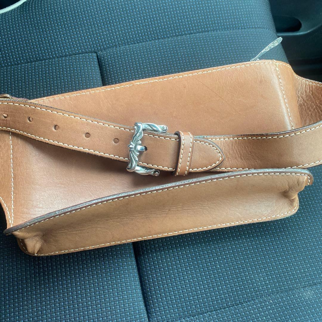 SAADレザー ボディバッグ ブラウン